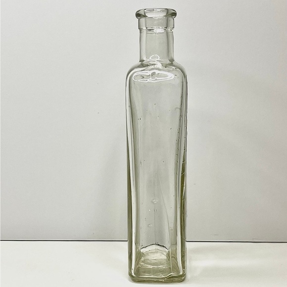 Clear Vintage Medicine Bottle with “Tablespoons” Inscription - Picture 2 of 5
